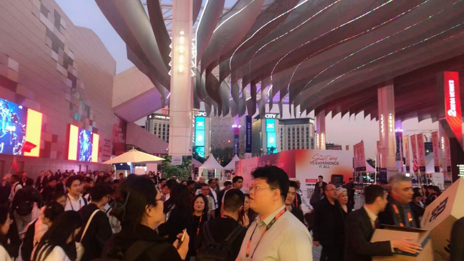 Evening Crowd · Outside Hall